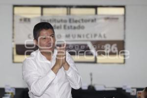 PRESIDENTE ELECTO . EDUARDO RIVERA