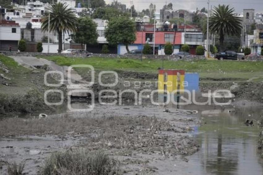 PUENTE NEGRO. BASURA