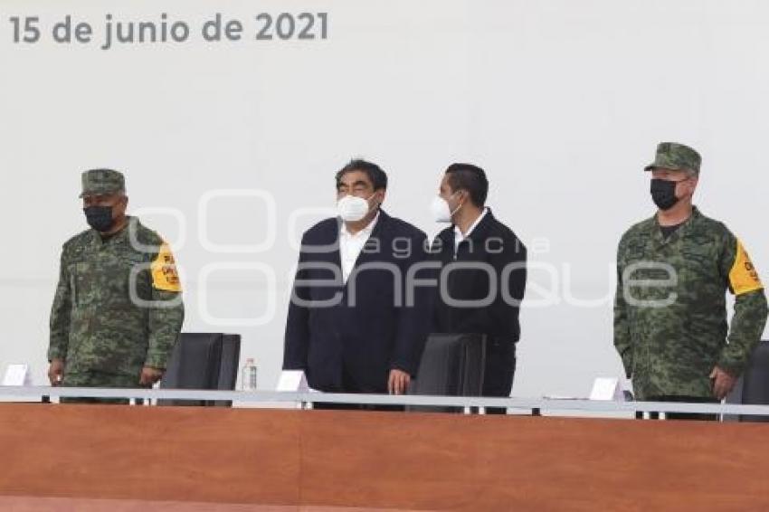 INAUGURACIÓN INDUSTRIA MILITAR