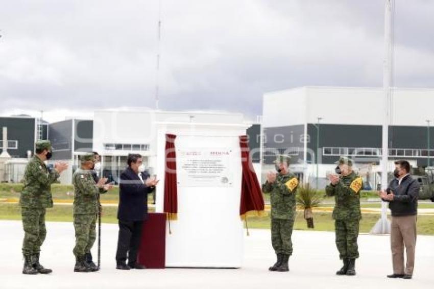 INAUGURACIÓN INDUSTRIA MILITAR