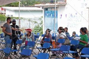VACUNA COVID-19 . PETLALCINGO