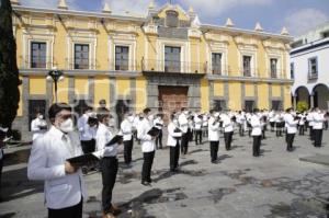 LUZ DEL MUNDO . CORO MONUMENTAL