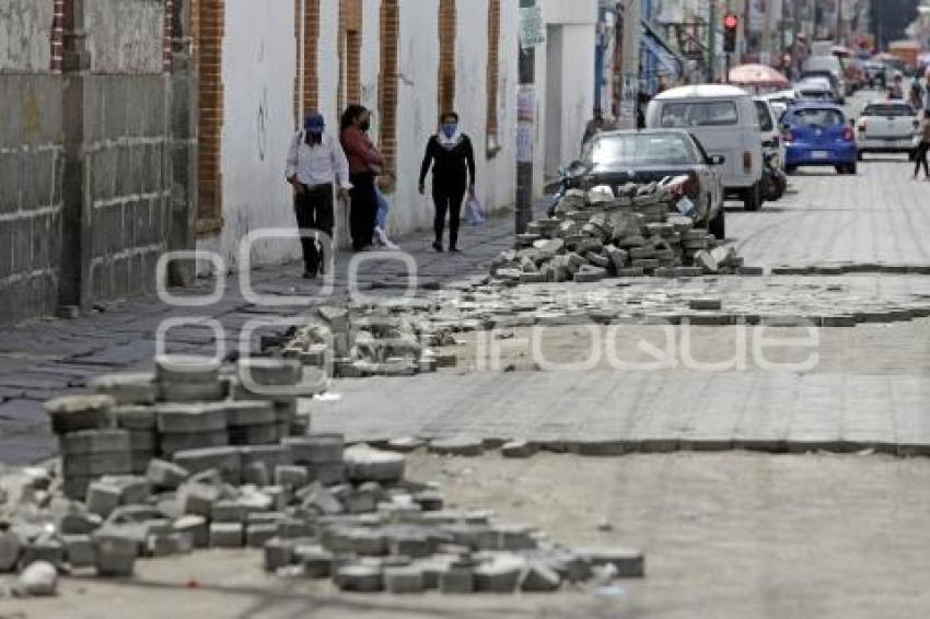 OBRA CLAUSURADA 8 PONIENTE