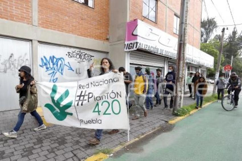 MOVIMIENTO CANNÁBICO . CAMINATA