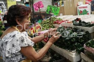 CHILE EN NOGADA . INGREDIENTES