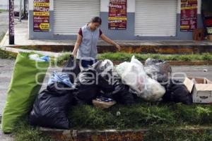 MEDIO AMBIENTE . BASURA