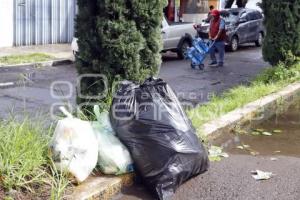 MEDIO AMBIENTE . BASURA