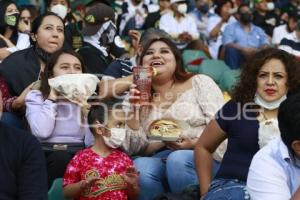 BÉISBOL . PERICOS VS LEONES