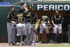 BÉISBOL . PERICOS VS LEONES