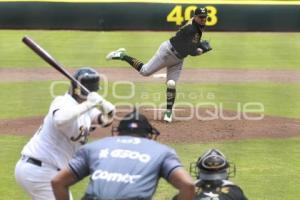 BÉISBOL . PERICOS VS LEONES