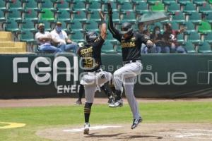 BÉISBOL . PERICOS VS LEONES