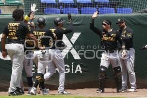 BÉISBOL . PERICOS VS LEONES