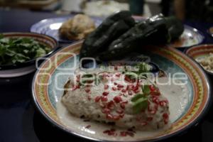 CALPAN . CHILES EN NOGADA