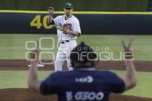 BÉISBOL . PERICOS VS ÁGUILAS