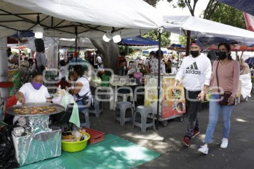 PARQUE DEL CARMEN . AMBULANTES