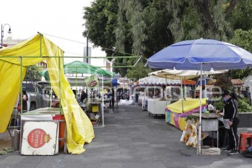 PARQUE DEL CARMEN . AMBULANTES