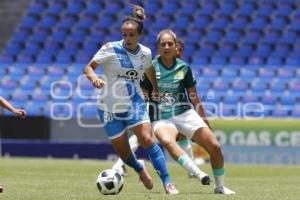 FÚTBOL FEMENIL . CLUB PUEBLA VS LEÓN