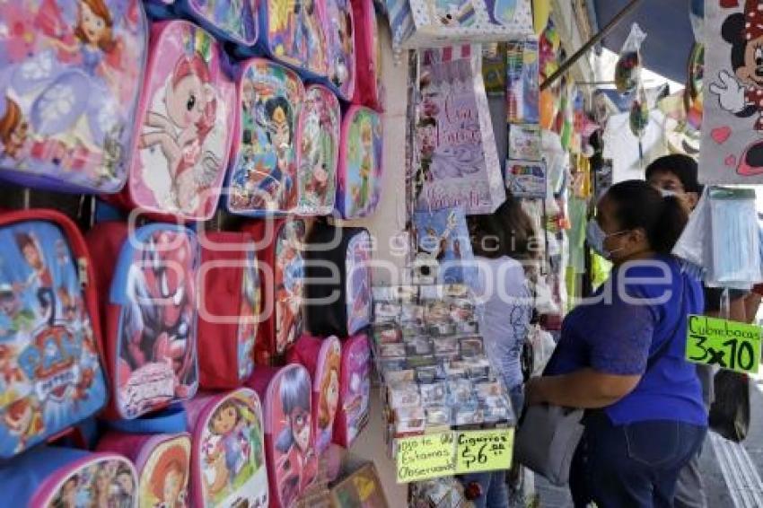 REGRESO A CLASES . PAPELERÍAS