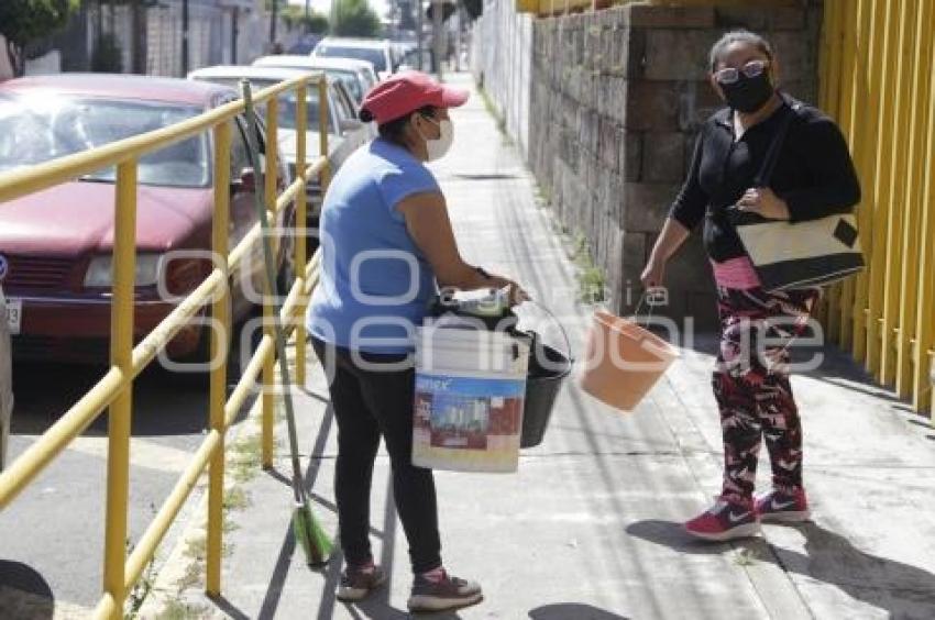 LIMPIEZA DE ESCUELAS