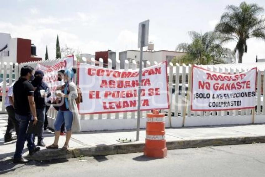 MANIFESTACIÓN . HABITANTES COYOMEAPAN