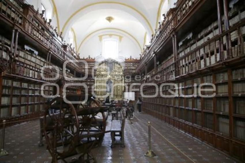 BIBLIOTECA PALAFOXIANA . ANIVERSARIO