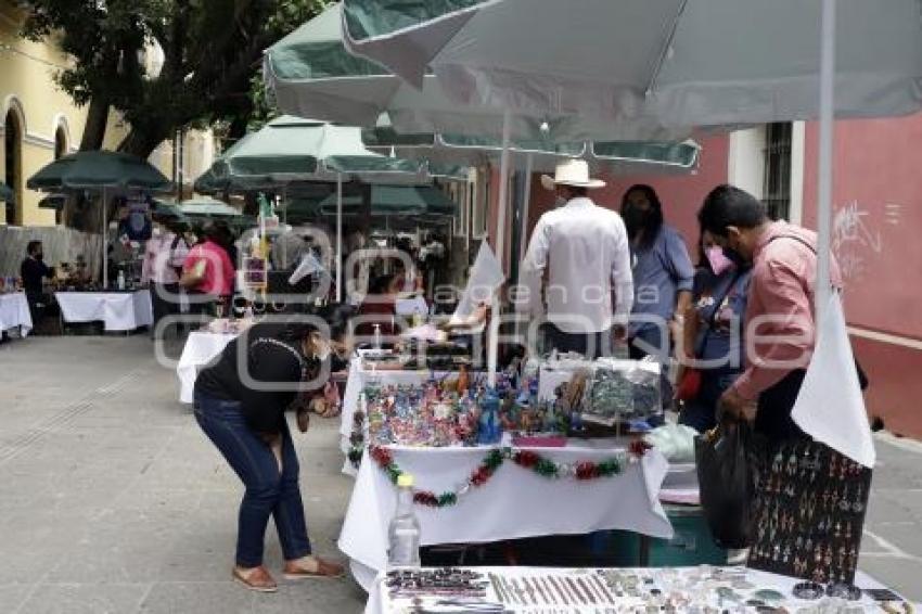 FIESTAS PATRIAS . AMBULANTES