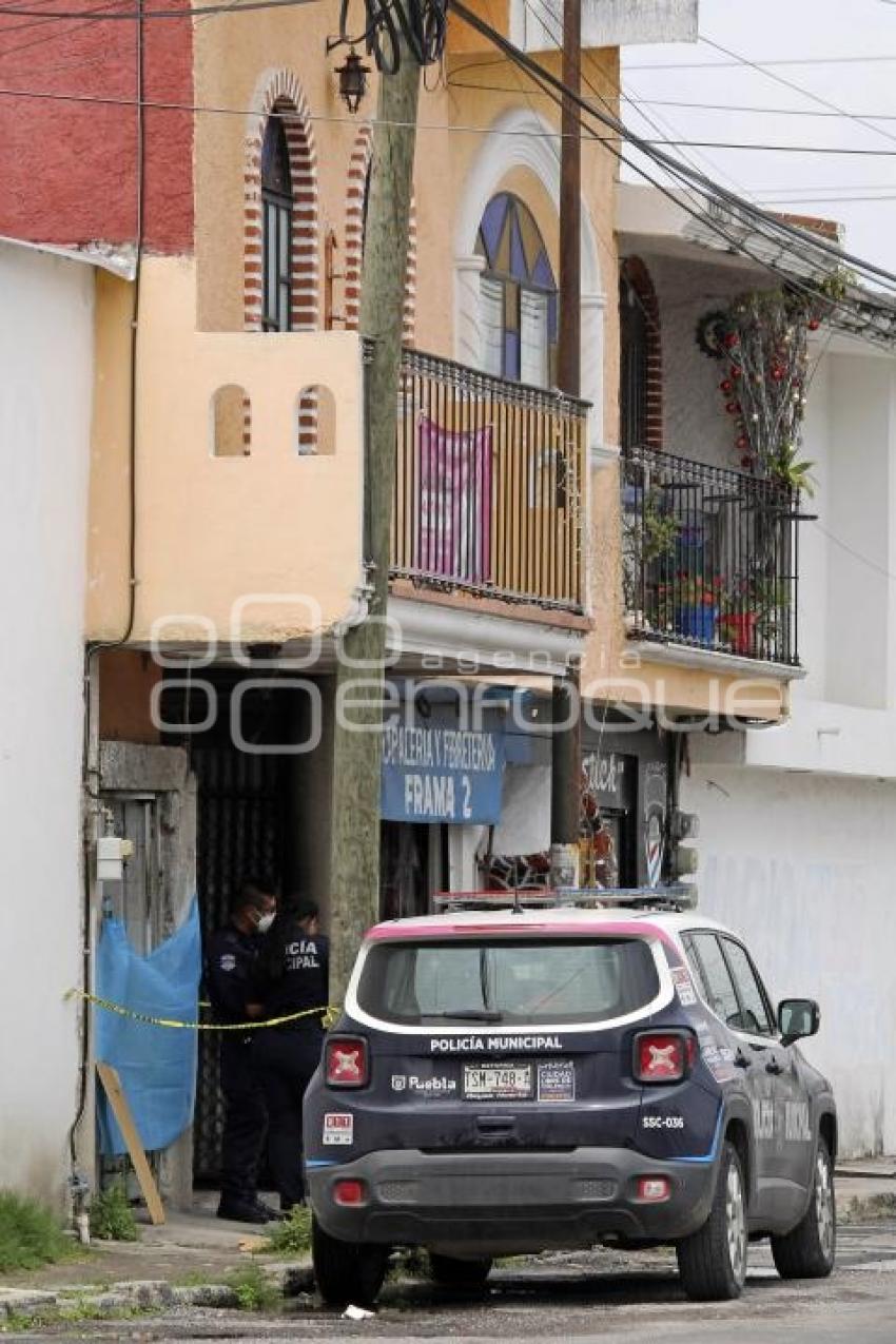 NOTA ROJA . SUICIDIO