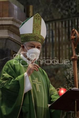 CATEDRAL . MISA
