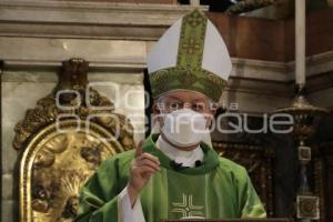 CATEDRAL . MISA