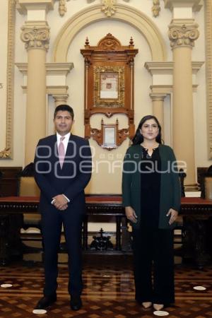 REUNIÓN . CLAUDIA RIVERA Y EDUARDO RIVERA