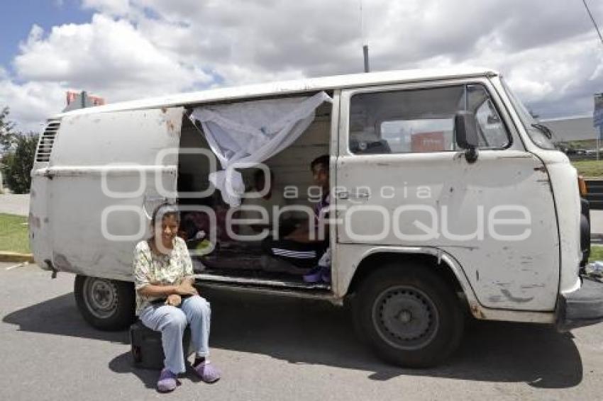 HOSPITAL CHOLULA . FAMILIARES