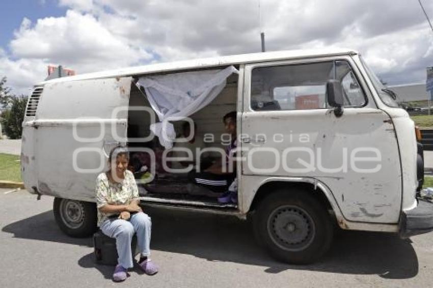 HOSPITAL CHOLULA . FAMILIARES