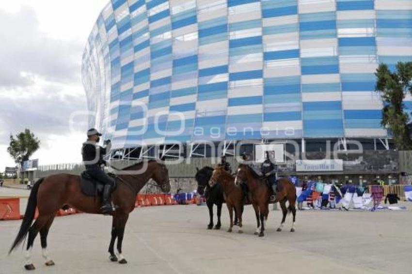 FÚTBOL . CLUB PUEBLA VS CRUZ AZUL