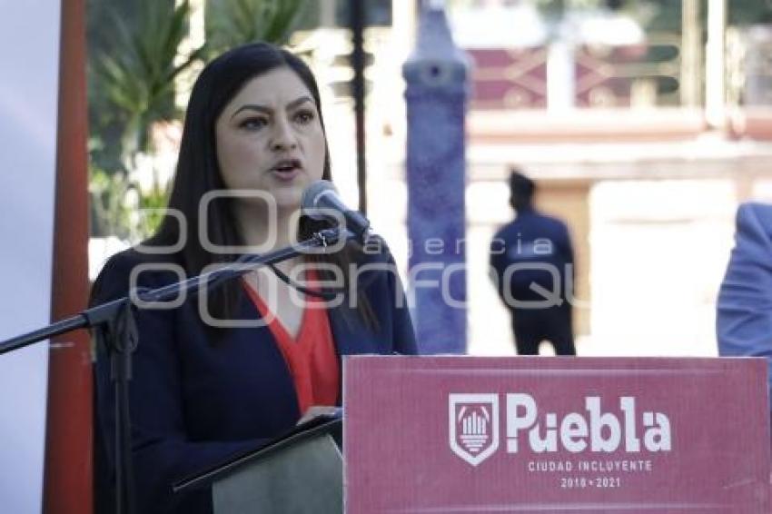 CLAUDIA RIVERA VIVANCO