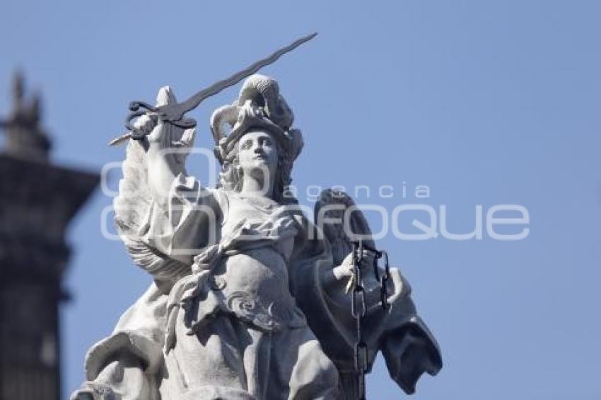 ZÓCALO . ARCÁNGEL SAN MIGUEL