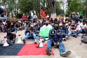 TLAXCALA . MANIFESTACIÓN TRABAJADORES