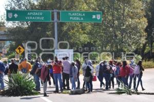 TLAXCALA . PROTESTA DE MAESTROS