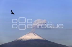 VOLCÁN POPOCATÉPETL . FUMAROLA