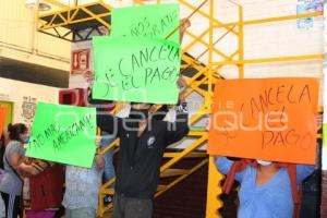 TEHUACÁN . MANIFESTACIÓN LOCATARIOS