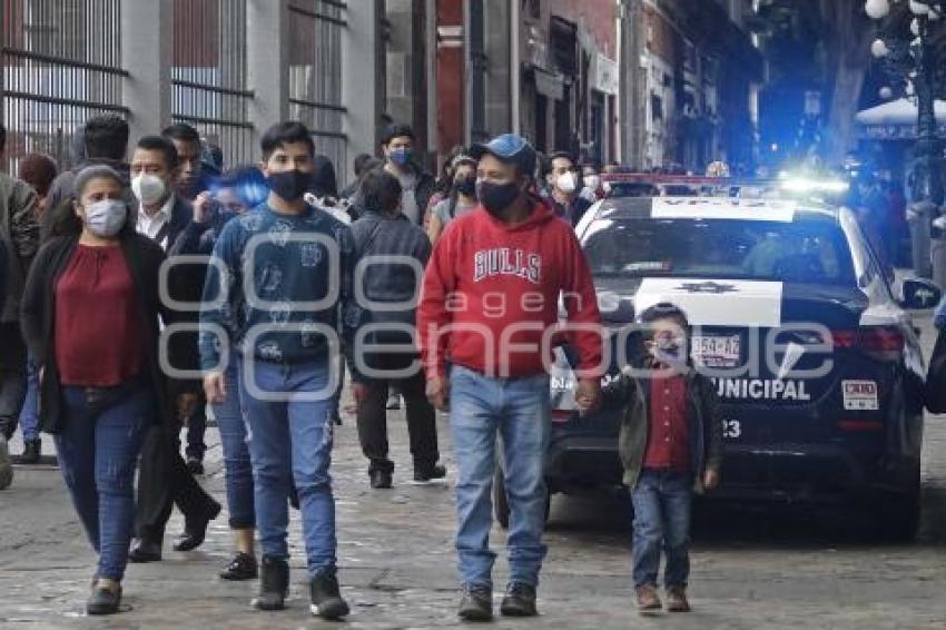 POLICÍA MUNICIPAL . 5 DE MAYO