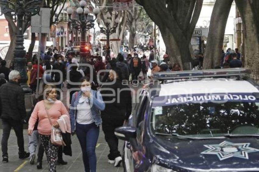 POLICÍA MUNICIPAL . 5 DE MAYO