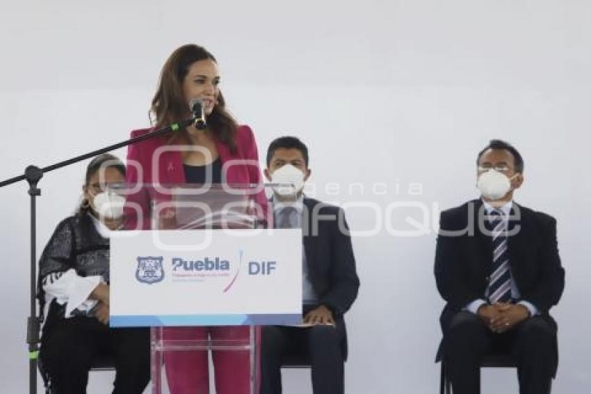 TOMA DE PROTESTA . LILIANA ORTIZ