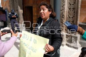 TLAXCALA . ACTIVISTA ENCADENADA