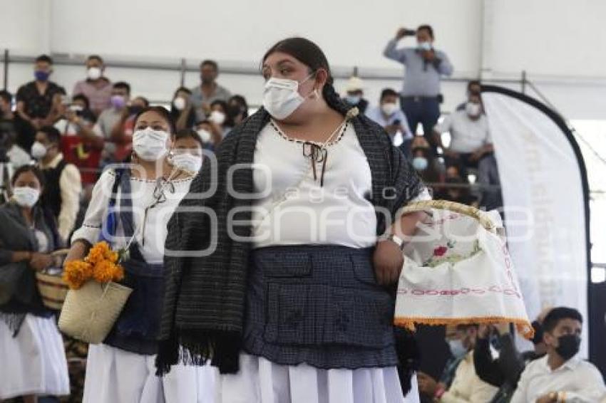 TEHUACÁN . MOLE DE CADERAS