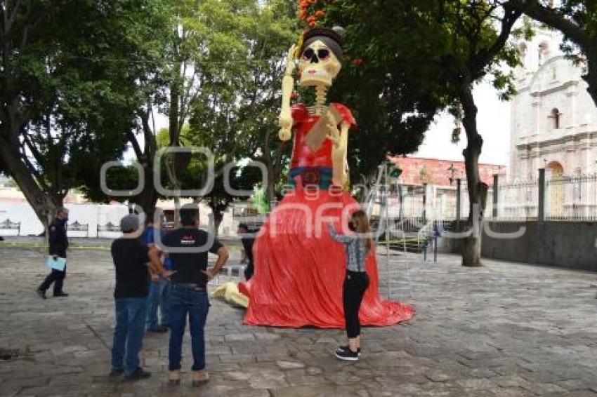 ATLIXCO . CATRINAS MONUMENTALES