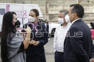 DIF . FERIA POR LAS MUJERES