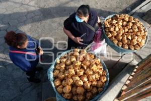 TLAXCALA . VENTA DE HOJALDRAS