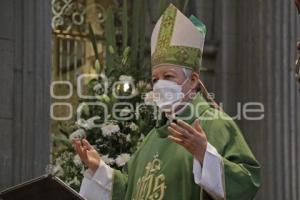 CATEDRAL . MISA