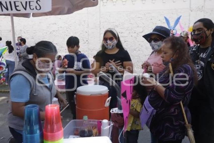 PANTEÓN MUNICIPAL . DÍA DE MUERTOS