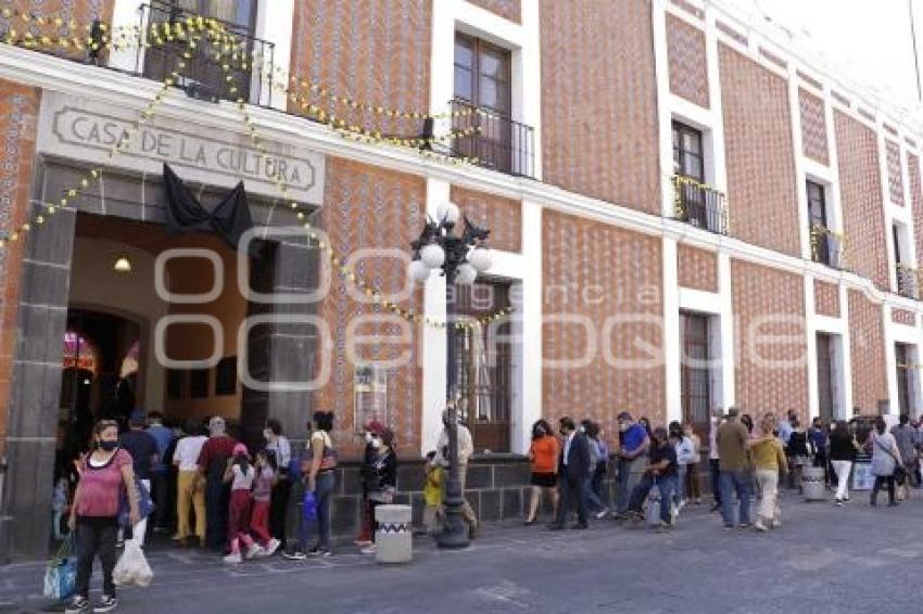 CASA DE LA CULTURA . FILAS